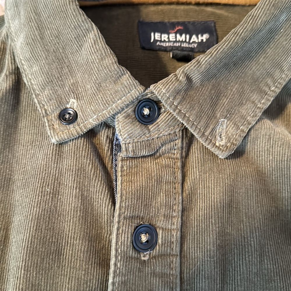 Jeremiah Men’s Woven Corduroy Shirt Medium- Never Worn - Picture 2 of 4